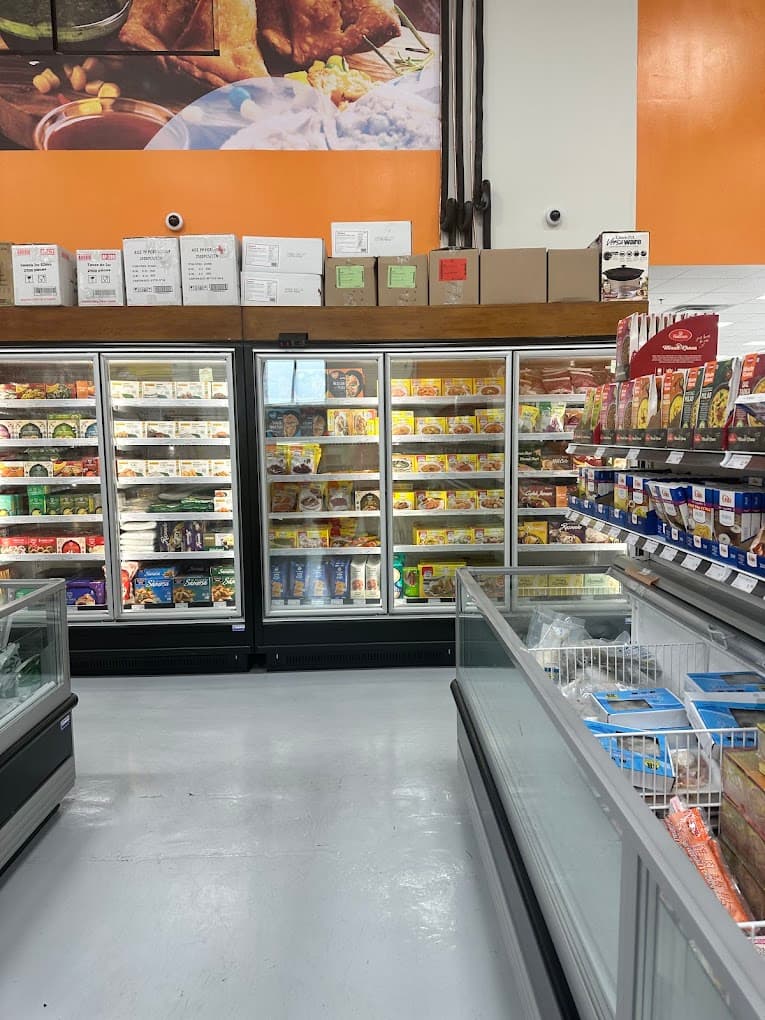 Food world supermarket — photo 4