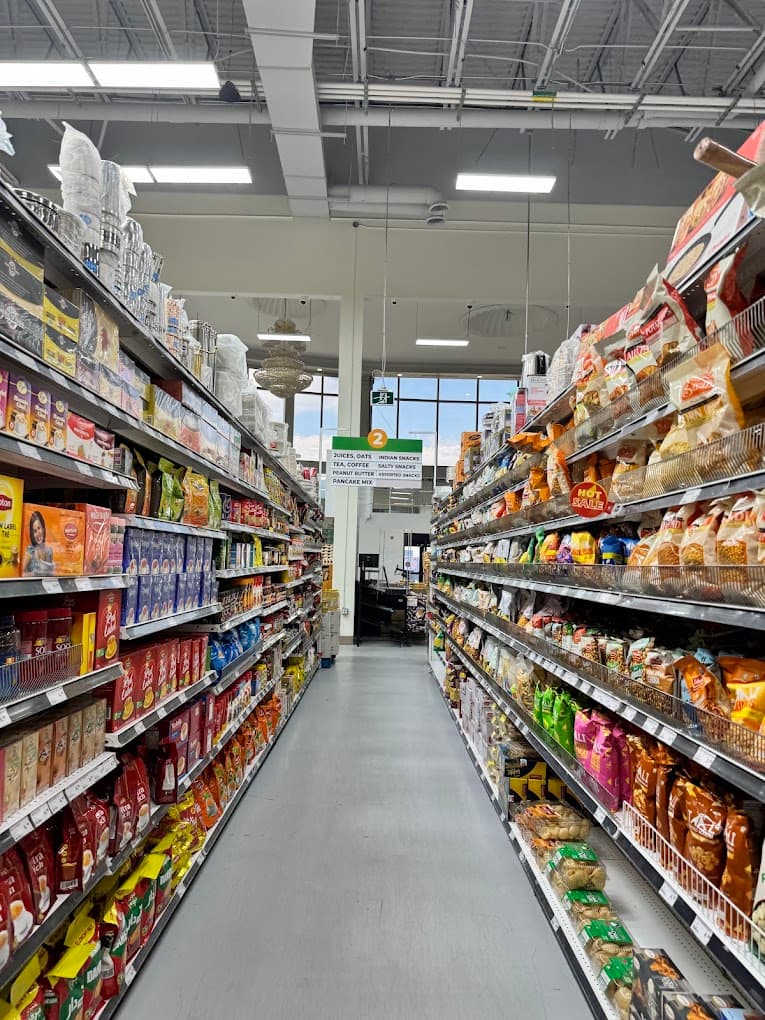 Food world supermarket — photo 5